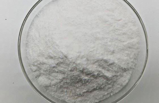 Carboplatin powder